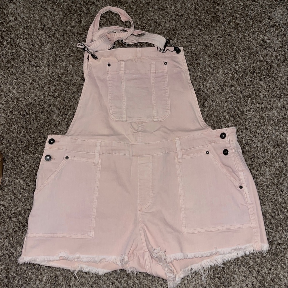 Short overalls